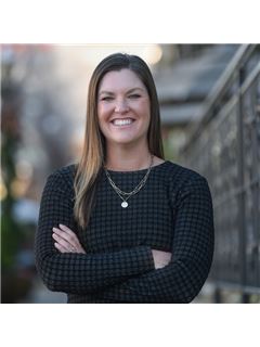 Lauren Bushell - RE/MAX Gold