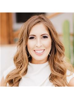 Lorena Eneriz-Semerenko - RE/MAX All-Pro