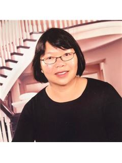 Sandy Lee - RE/MAX Premier Realty