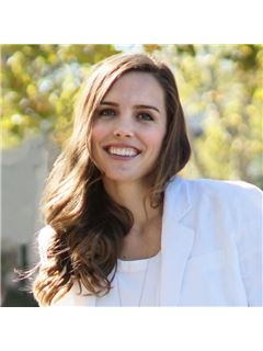 Julie C. Leonard - RE/MAX Gold