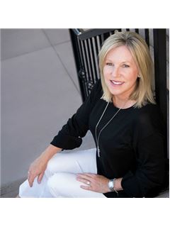 Stacie Markel - RE/MAX Gold
