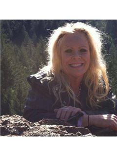 Jannette L. Hall - RE/MAX Gold