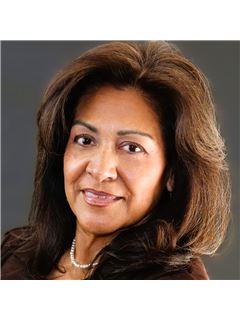 Karen Estrada Clay - RE/MAX Gold