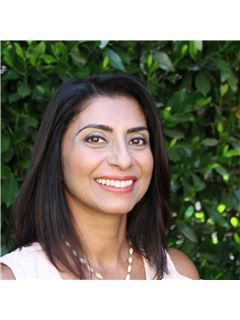 Mina Rowe - RE/MAX Gold
