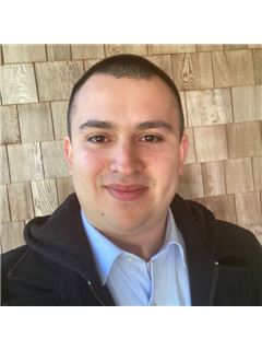 Erick Hernandez - RE/MAX Marketplace