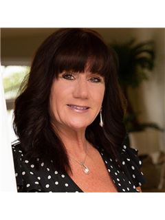 Shannan L. Lareau - RE/MAX Select One