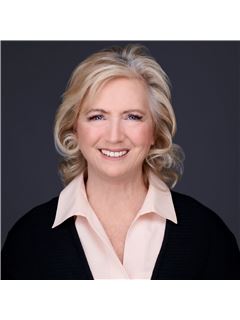 KIM M ZANDER - RE/MAX Tiffany Real Estate