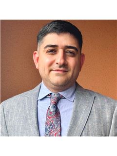 Esmaiil Mokari - RE/MAX Premier Realty