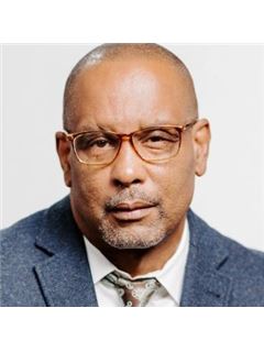 Earl Lewis - RE/MAX College Park Realty