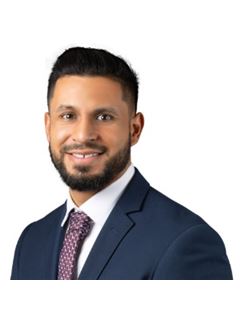 Miguel Pompa - RE/MAX New Dimension