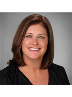 Associate - Amy Jones - RE/MAX Coastal Homes