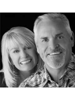 Shere Davis - RE/MAX Gold