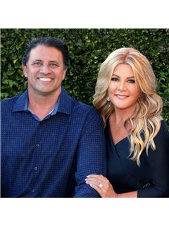 Sandy & Rich Marquez - RE/MAX Coastal Homes
