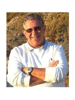 Pierre J. Billard - RE/MAX Real Estate Specialists