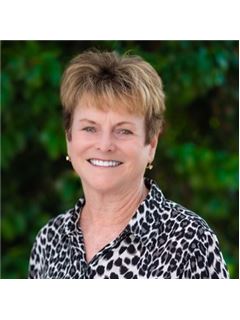 Stacey Walker - RE/MAX Connections