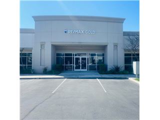 Office of RE/MAX Gold - Clovis