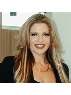 Samantha Mendoza - RE/MAX Professionals