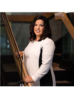 Brittany Smith - RE/MAX Professionals