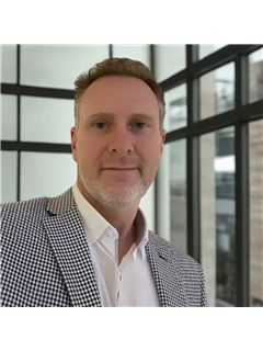 Peter Carels - RE/MAX Desert Showcase