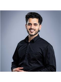 Jatin Sharma - RE/MAX Professionals