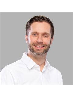 Michael Zeno - RE/MAX Professionals