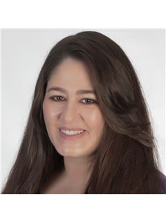 Faith Brown - RE/MAX Desert Showcase