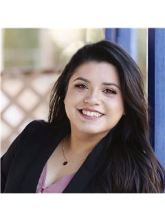 Mayra Cazador - RE/MAX Classic Realty