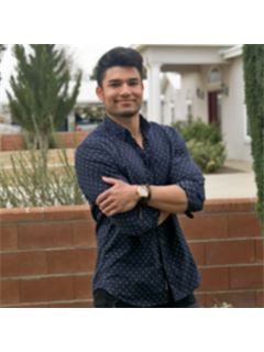 Adriel Macias - RE/MAX Classic Realty