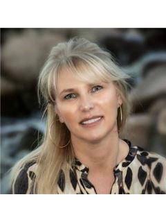Tracy Bartosch - RE/MAX Foothills