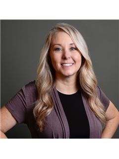Nicole Loos - RE/MAX Prestige Properties