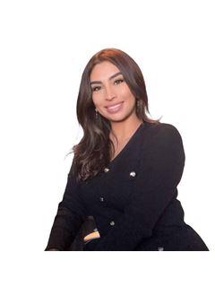 Janessa Lujan - RE/MAX Classic Realty