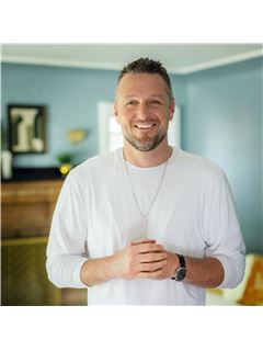 Ryan J. Kane - RE/MAX Professionals