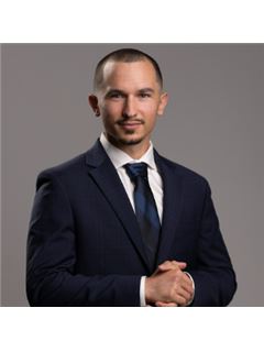 Alex Landeck - RE/MAX Professionals