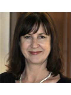Broker/Owner - Lori L. Galarza - RE/MAX Central