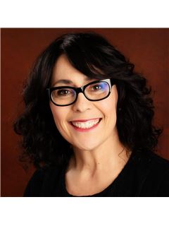 Julie Erickson - RE/MAX Dynamic Properties