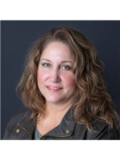 Lanna Ferguson - RE/MAX Dynamic Properties