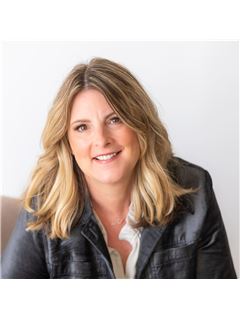 Michelle Nelson - RE/MAX Dynamic Properties