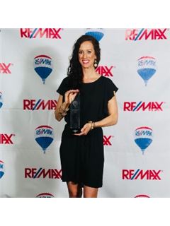 Laura Halverson - RE/MAX Dynamic Properties