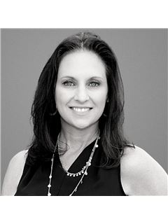 Alexandra Kubick - RE/MAX 4000 Inc
