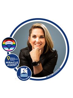 Esther Clarke - RE/MAX Associates