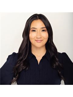 Alicia Jimenez - RE/MAX Nexus