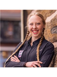 Hailey Pigford - RE/MAX Properties