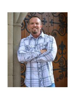 Shane M. Ray - RE/MAX Real Estate Group