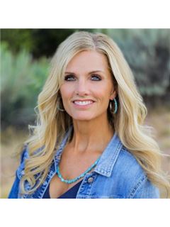 Paula Kochevar - RE/MAX 4000 Inc