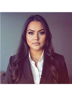 Carla Cruz-Perchez - RE/MAX inMotion