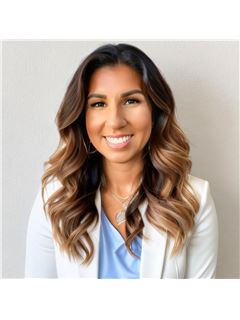 Associate - Karla Renteria - RE/MAX inMotion