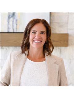 Shanda Bezzant - RE/MAX Associates