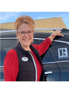 Melanie Marchus - RE/MAX Capital