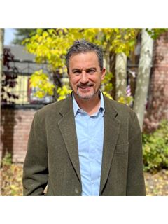Glenn Brady - RE/MAX Properties of the Summit