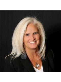 Donna Smith - RE/MAX Associates